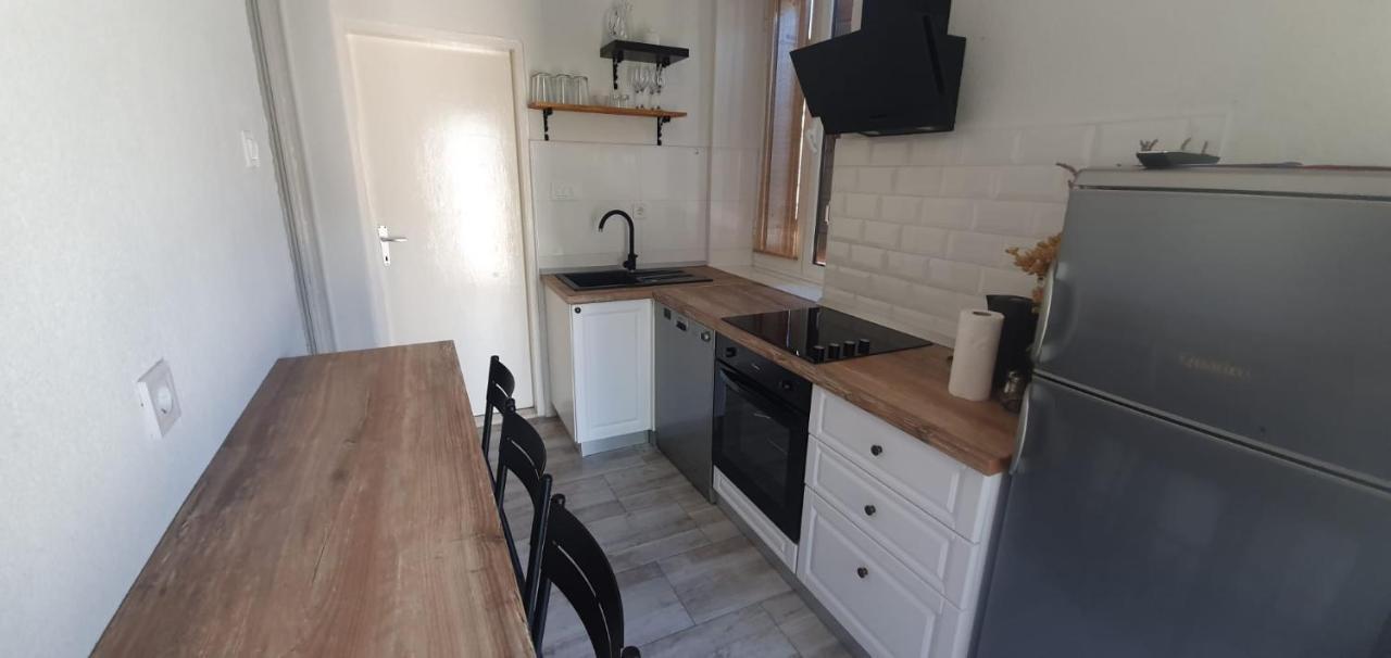 Apartments Kut Vis Eksteriør bilde