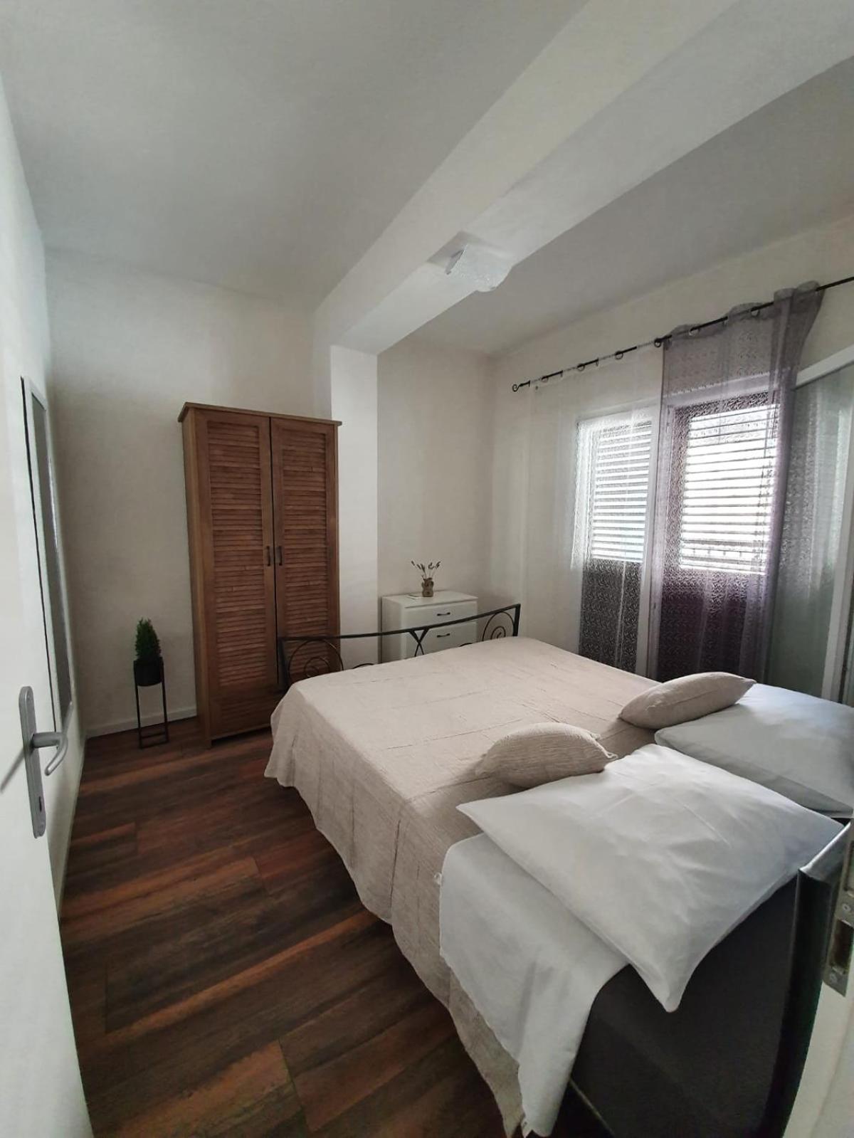 Apartments Kut Vis Rom bilde